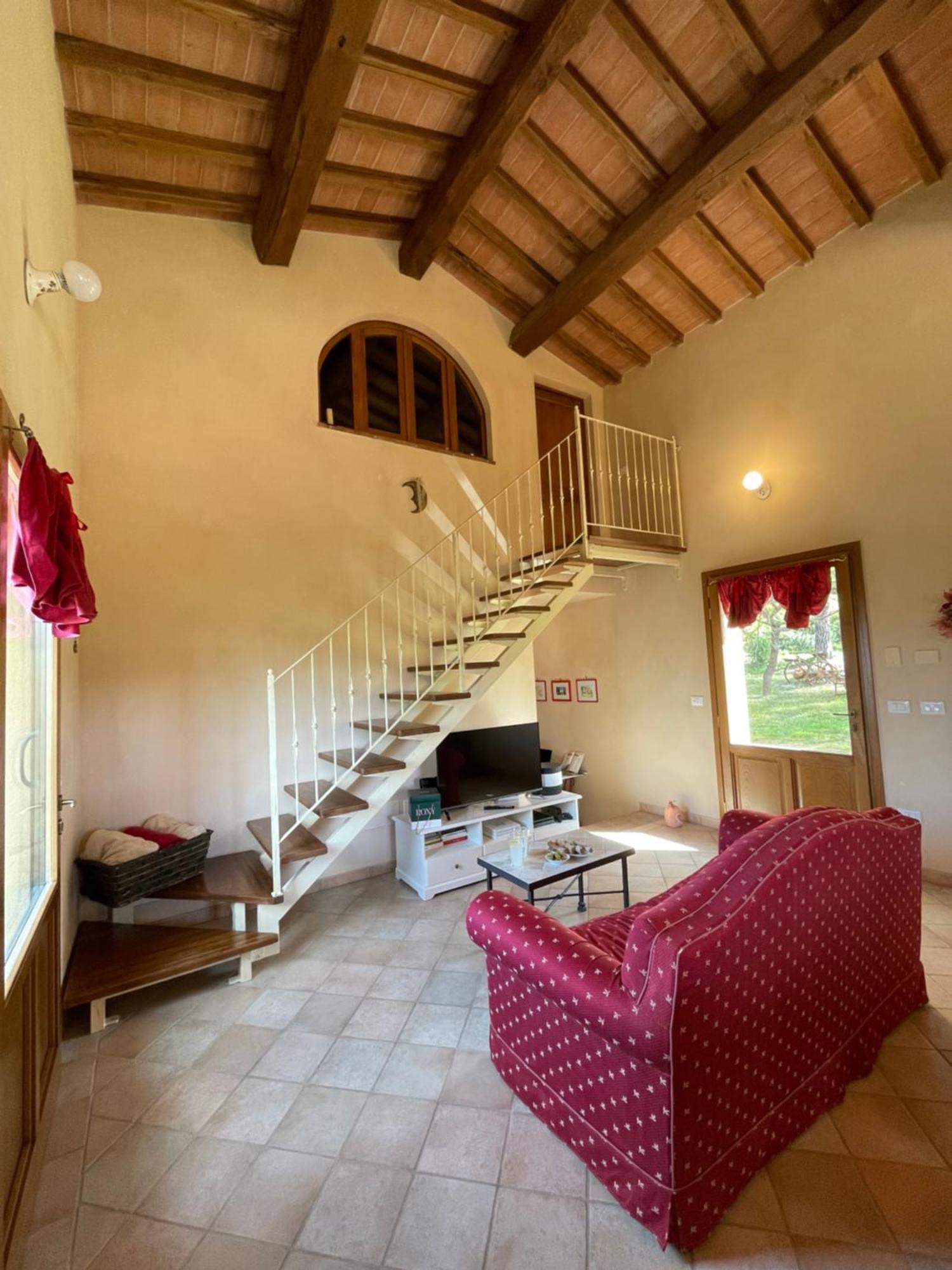 Pensjonat Agriturismo Podere Le Tombe Palaia Zewnętrze zdjęcie