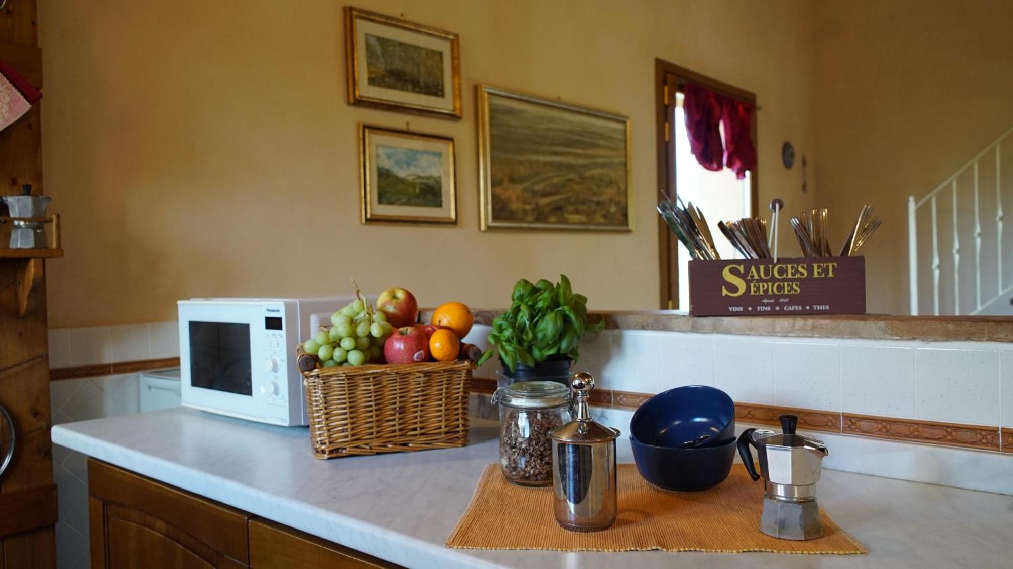 Pensjonat Agriturismo Podere Le Tombe Palaia Zewnętrze zdjęcie